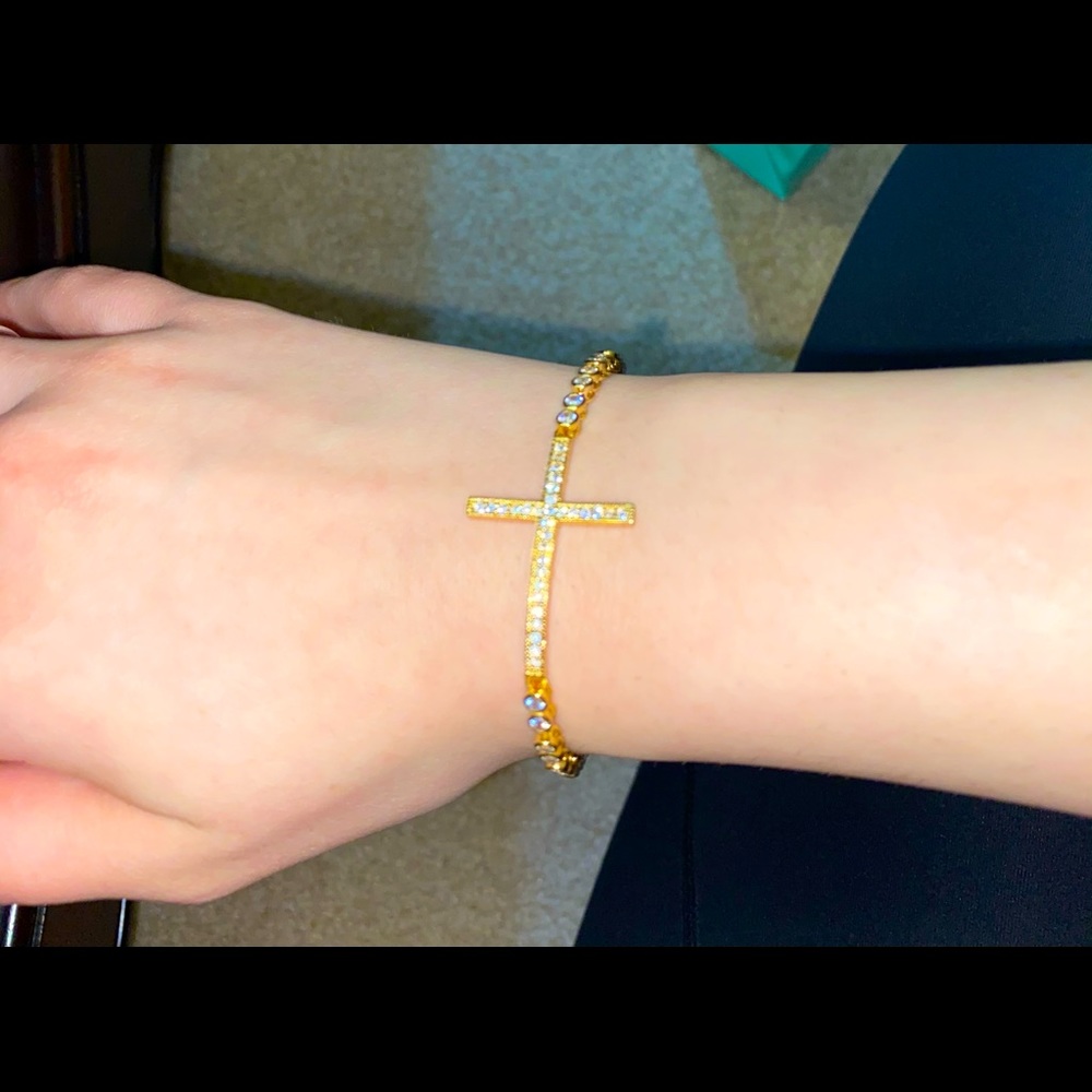 Gold adjustable Cross bracelet